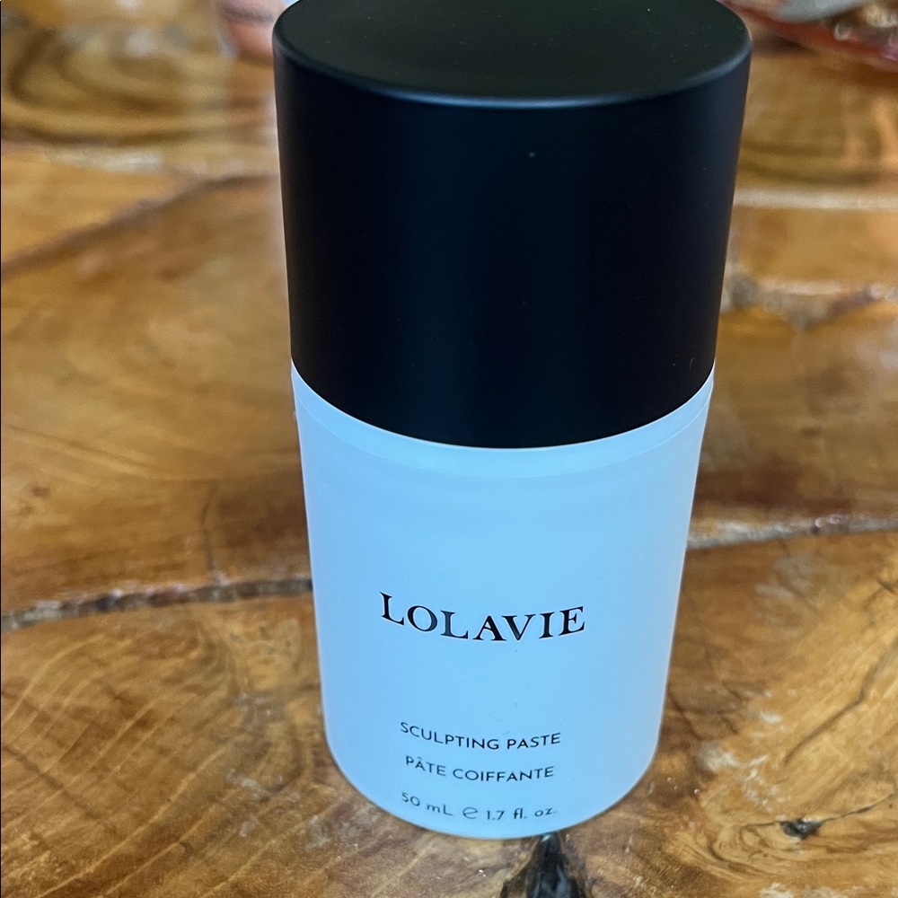 Lolavie Sculpting Paste